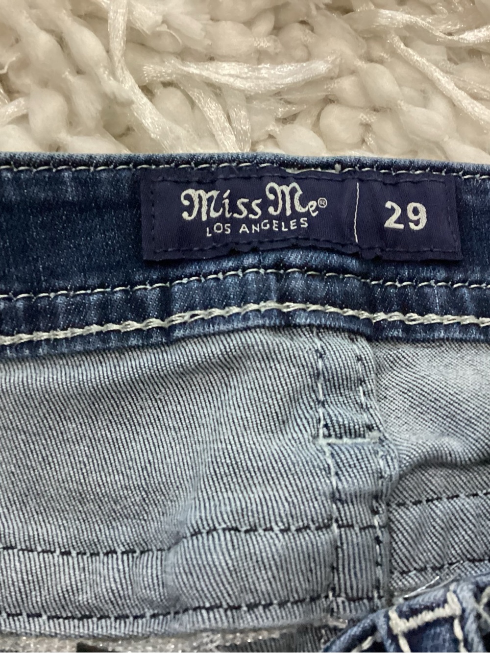 Miss Me Women's Dark Wash Mid Rise Ankle Skinny Jeans - Size 29 x 29 - Picture 4 of 5